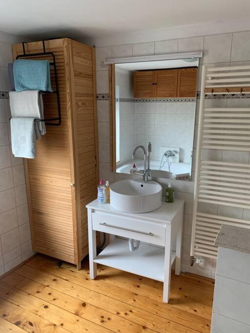 שוורין Ferienwohnung In Schlossnaehe מראה חיצוני תמונה